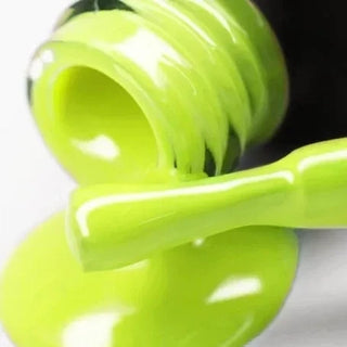 Lakier hybrydowy UV/LED PNB 251 "LEMON BANG" 8ml